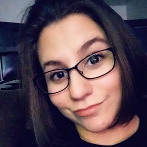 Meet your Posher, Nikki